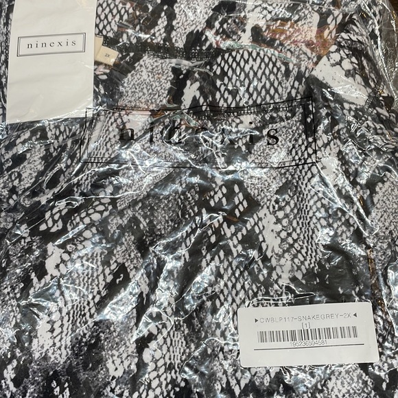 Ninexis Plus size Snakeskin Print Lounge Pants - Picture 3 of 4